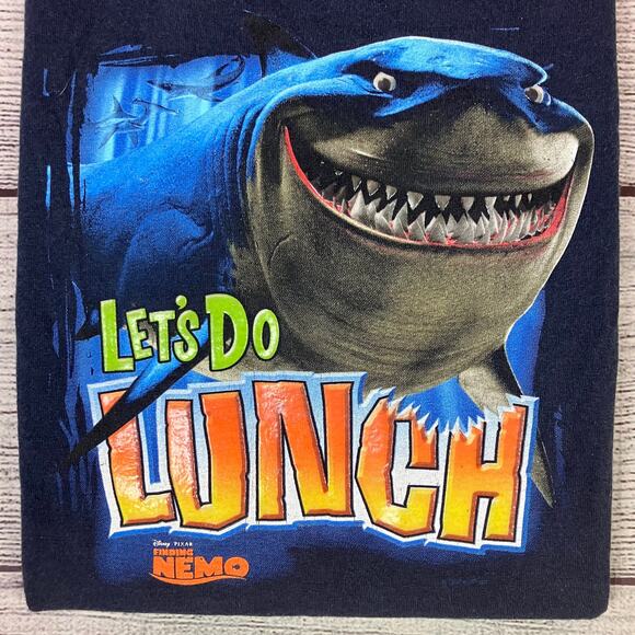 Vintage Finding Nemo "Let's Do Lunch" Cartoon Movie T-shirt - Picture 6 of 7